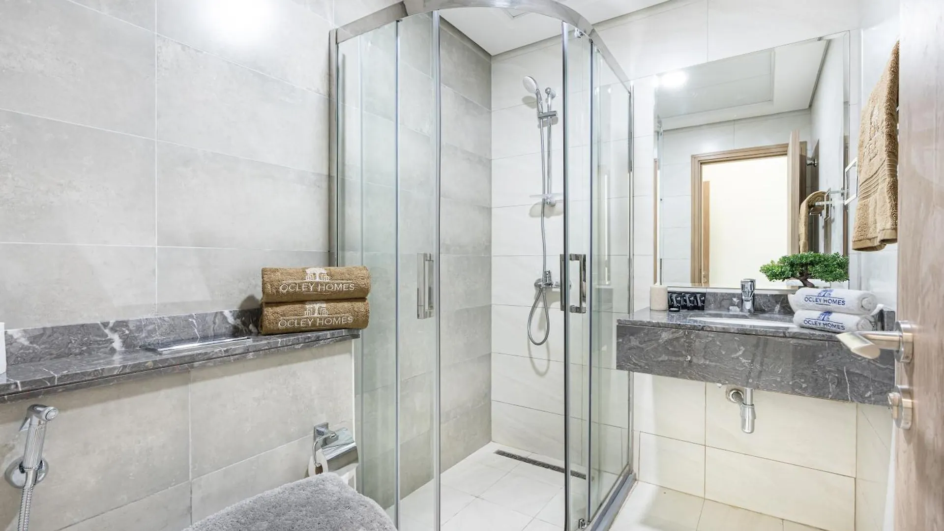 Appartamento Nicely Furnished Home In The Heart Of Business Bay Dubai Emirati Arabi Uniti
